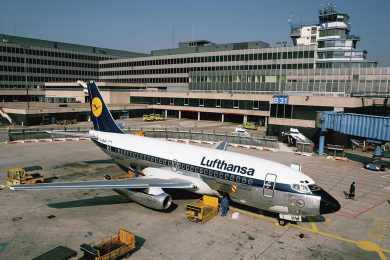 Na Lufthansa, o 737 ficou conhecido como "Bobby" (Lufthansa)