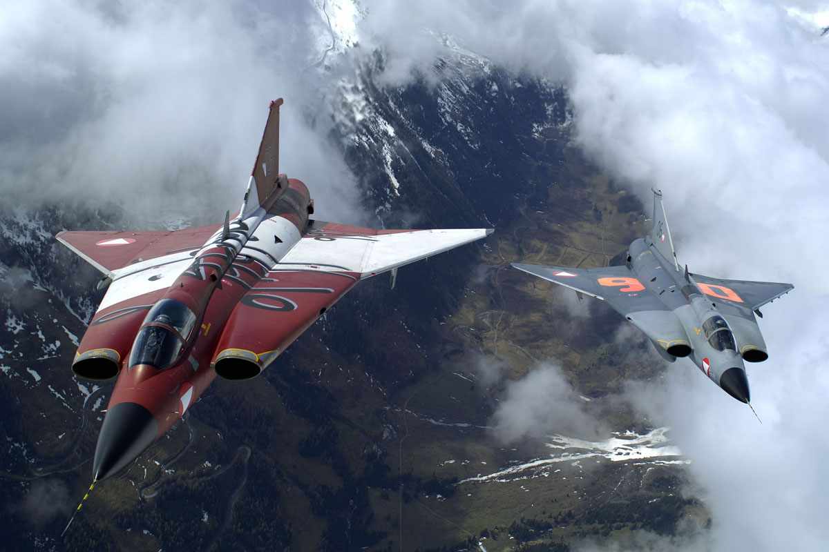 O último voo do Draken na Áustria, em 2004, foi celebrado com um modelo customizado (Divulgação)