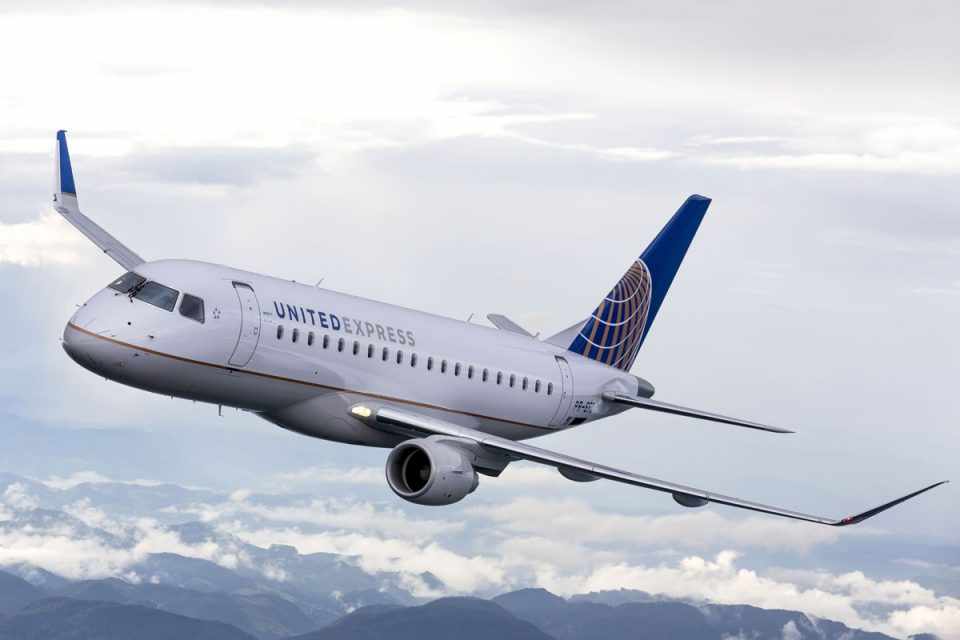 Os jatos da Embraer já com a divisão United Express, de voos regionais (Embraer)