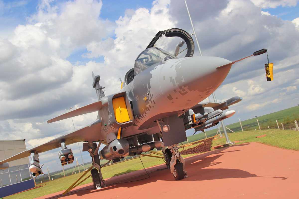 A FAB deve receber os primeiros Gripen a partir de 2019 (Thiago Vinholes)