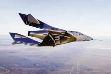 O "avião-espacial" SpaceShipTwo tem espaço para até seis passageiros (Virgin Galactic)
