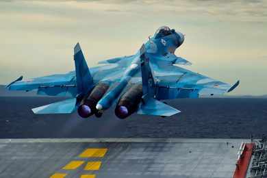 O porta-aviões russo perdeu dois caças em menos de um mês (Russian MoD)