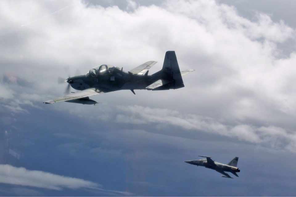 O Super Tucano treinou ações de defensivas, enquanto o F-5 praticou a parte ofensiva (FAB)