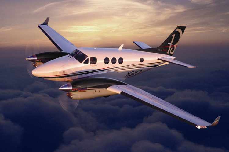 O modelo C90 é a menor versão do King Air, com espaço para até oito ocupantes (Divulgação)