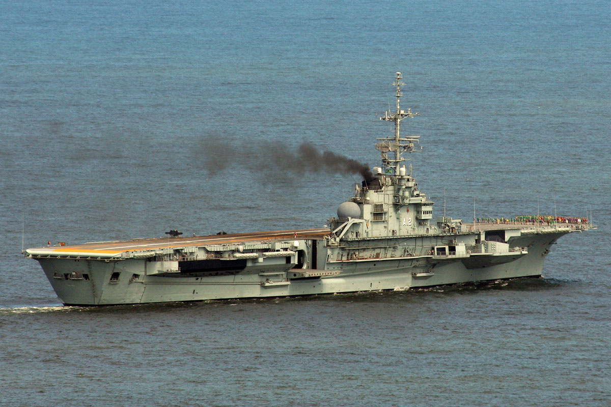 O NAe São Paulo era o maior navio militar em operação na América Latina (Alexandre Galante/Poder Naval)