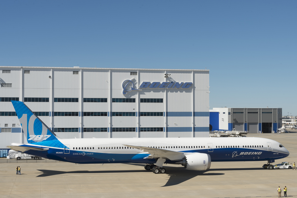 Segundo a Boeing, o 787-10 tem alcance de 11.910 km com mais de 300 passageiros (Boeing)
