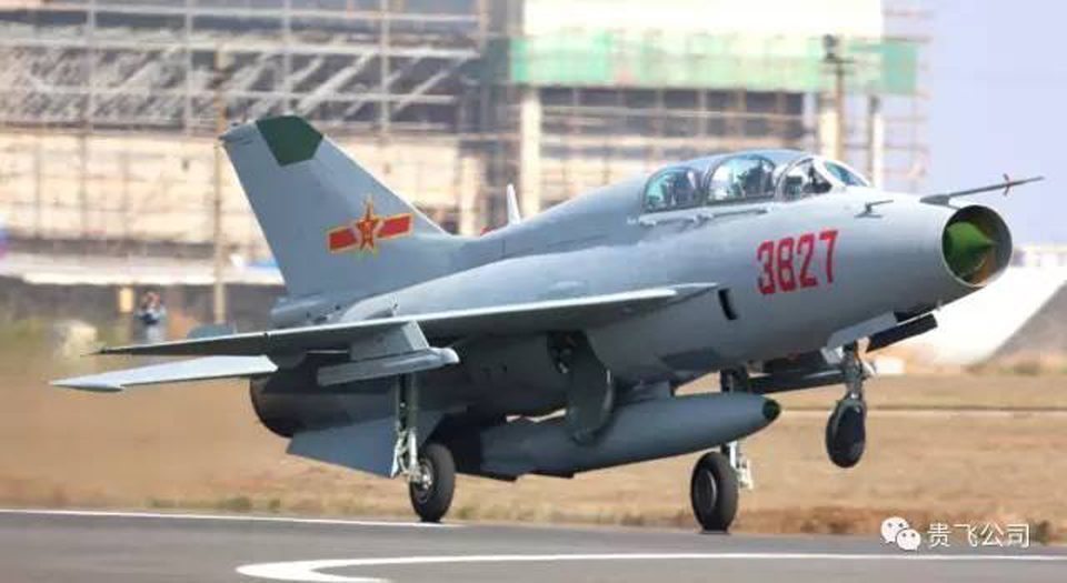 O último MiG-21 é na verdade o GAIC JJ-7A, versão chinesa do famoso caça soviético
