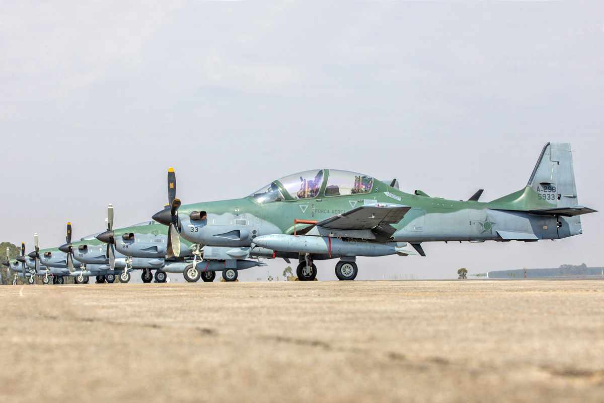 além do Brasil, o Super Tucano também voa com as forças aéreas de outros 15 países (FAB)