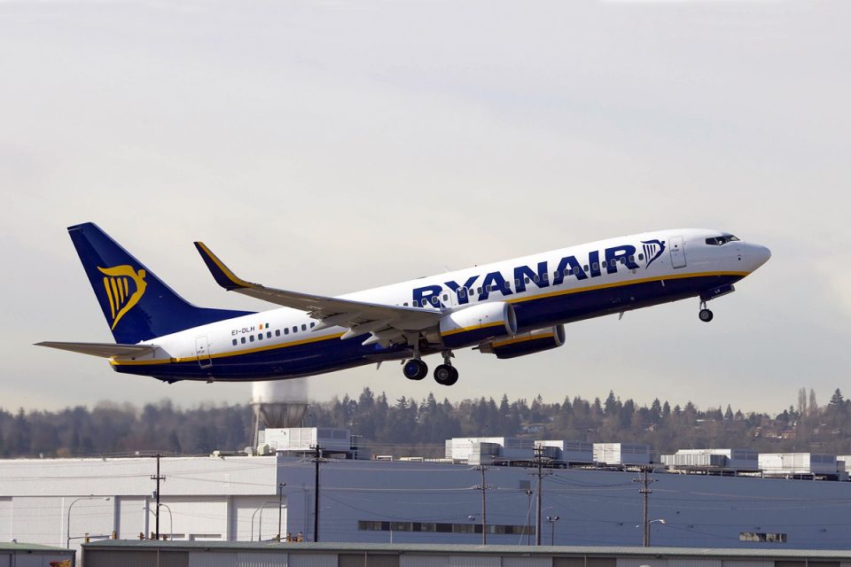 A Ryanair é o maior operador mundial do 737-800 e o maior cliente da Boeing da Europa (Ryanair)