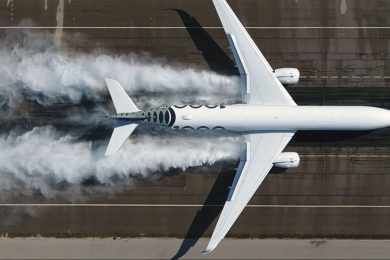 O teste em pista molhada é necessário para certificar todo novo avião comercial (Airbus)