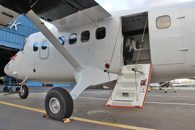 O DHC-6 tem potencial para servir em voos militares ou até na aviação regional (Thiago Vinholes)