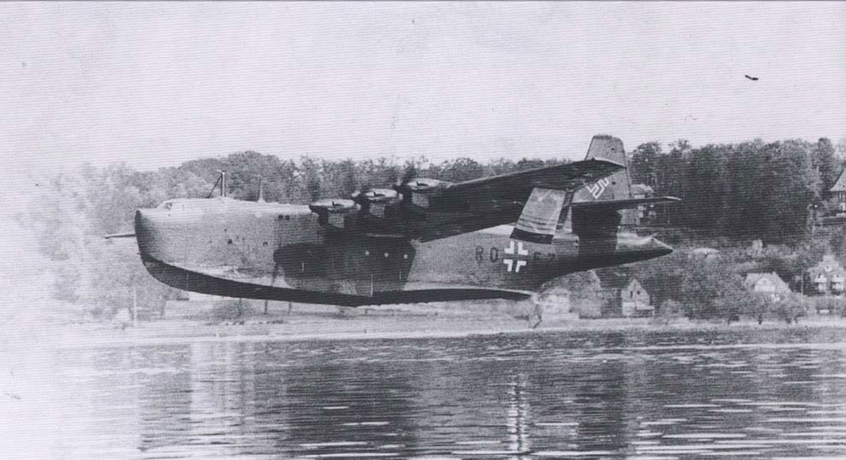 O primeiro voo do BV 238 foi realizado em abril de 1944, a partir do rio Elba, em Hamburgo
