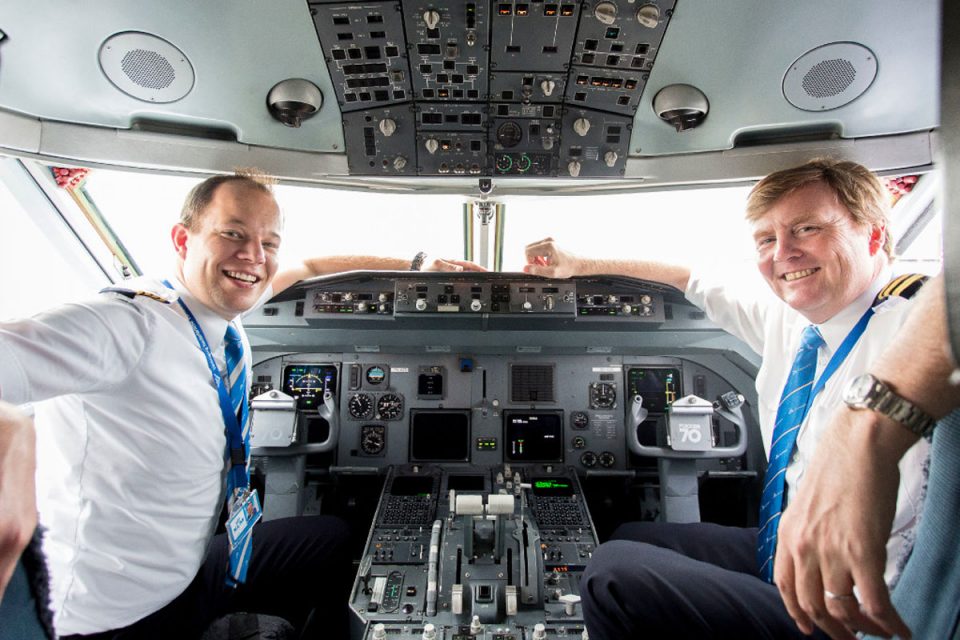 A especialidade do rei holandês é o jato Fokker 70, que será aposentado neste ano (KLM)