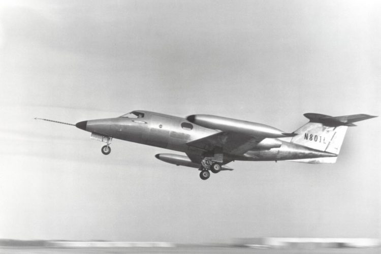 O Learjet 23, primeiro modelo da marca americana, voou pela primeira vez no dia 7 de outubro de 1962 (Divulgação)