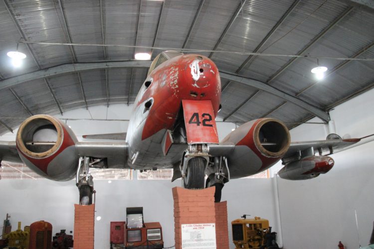 O Museu de Bebedouro guarda o primeiro caça a jato do Brasil, o Gloster Meteor (Thiago Vinholes)