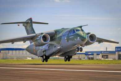 O KC-390 é projetado para transportar até 26 toneladas de carga, capacidade superior a do Hercules (FAB)