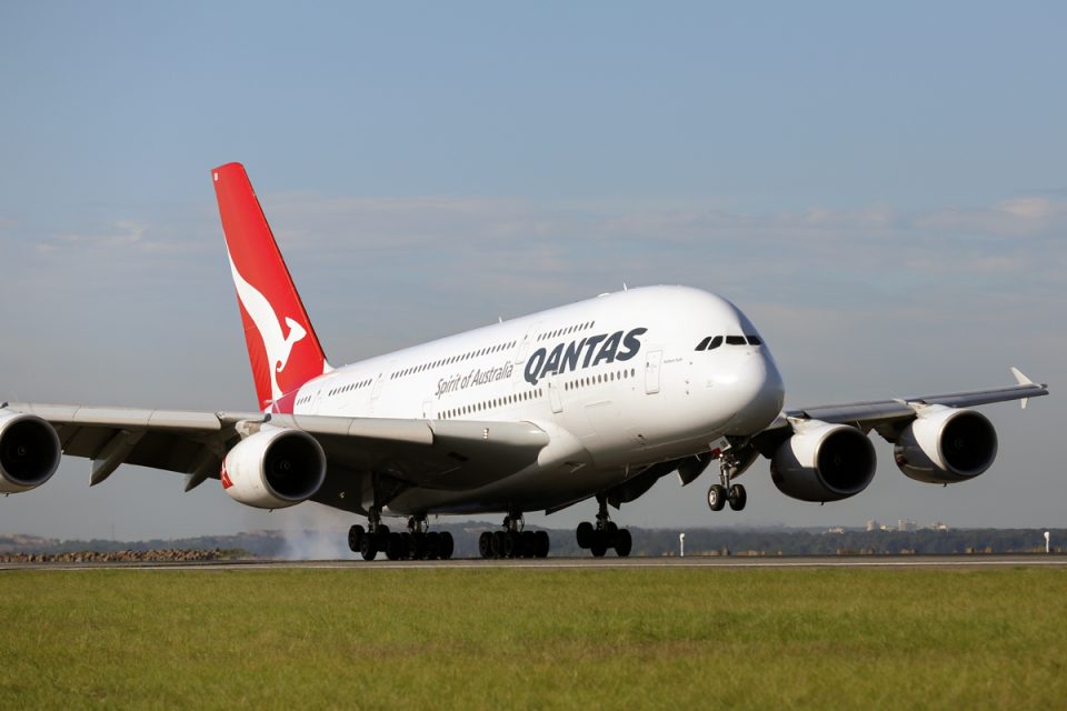A Qantas Airways é um dos operados do gigante Airbus A380 (Divulgação)