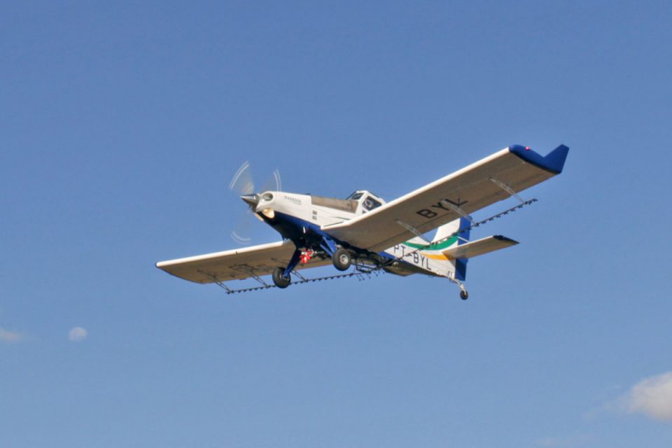 O Ipanema pode voar a velocidade de cruzeiro de 180 km/h e alcançar até 3.000 metros de altitude (Thiago Vinholes)