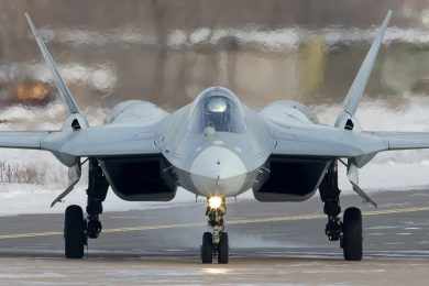 Rússia pode ter usado o novo caça Su-57 em ações na Ucrânia, diz Reino Unido