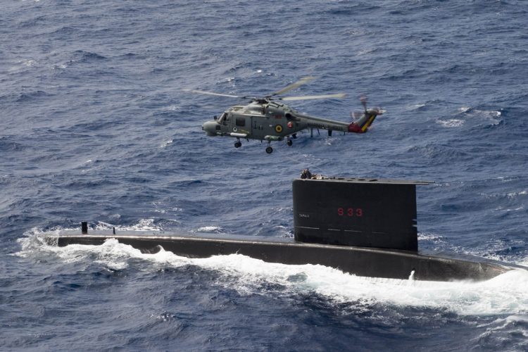 O Super Lynx possui recursos para localizar e destruir submarinos (Marinha do Brasil)
