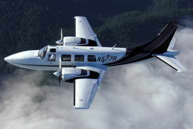 Conheça o Aerostar, avião de Tom Cruise no filme “Feito na América”