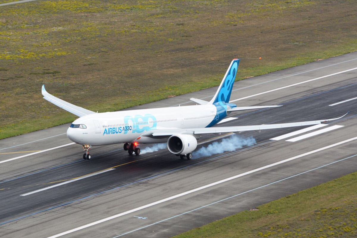 O voo inaugural do A330neo foi realizado no espaço aéreo próximo a fábrica da Airbus, em Toulouse (Airbus)