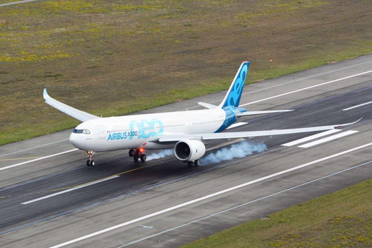 O voo inaugural do A330neo foi realizado no espaço aéreo próximo a fábrica da Airbus, em Toulouse (Airbus)