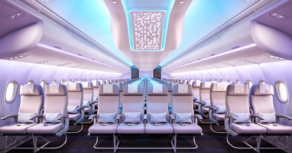 A cabine Airspace traz novas solução de iluminação e conforto para os passageiros (Airbus)