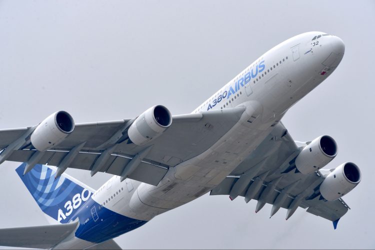 A Airbus entregou 216 unidades do A380 em 10 anos (Airbus)