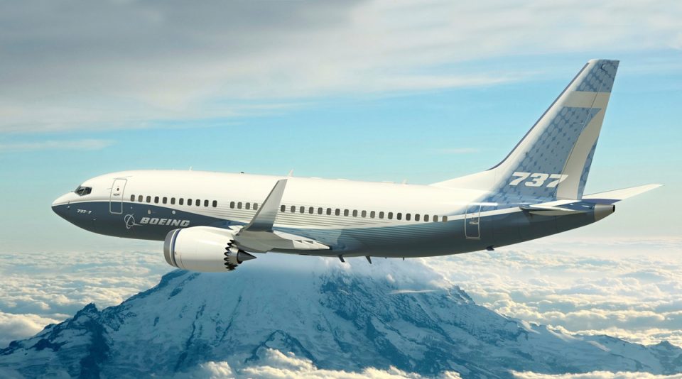 Os CSeries alcançam a disputa na categoria de jatos superiores; o CS300 concorre com o novo Boeing 737 MAX X (Boeing)