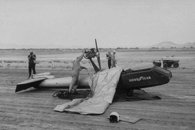 O avião podia ser inflado para o voo em apenas cinco minutos (Domínio Público)