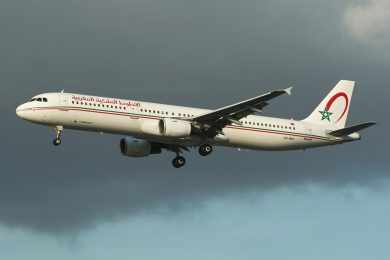 Piloto é multado por decolar com avião vazando combustível na França