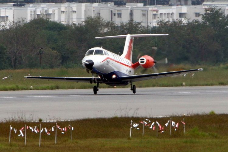 A primeira versão do Saras foi concebida para transportar 19 passageiros, mesma capacidade do CBA-123 (johnxxx84)