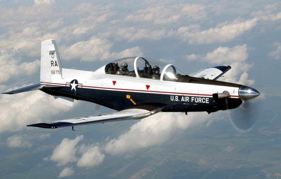 "Tucano dos EUA": o Beechcraft T-6 Texan II é o avião de treinamento básico da USAF (Divulgação)