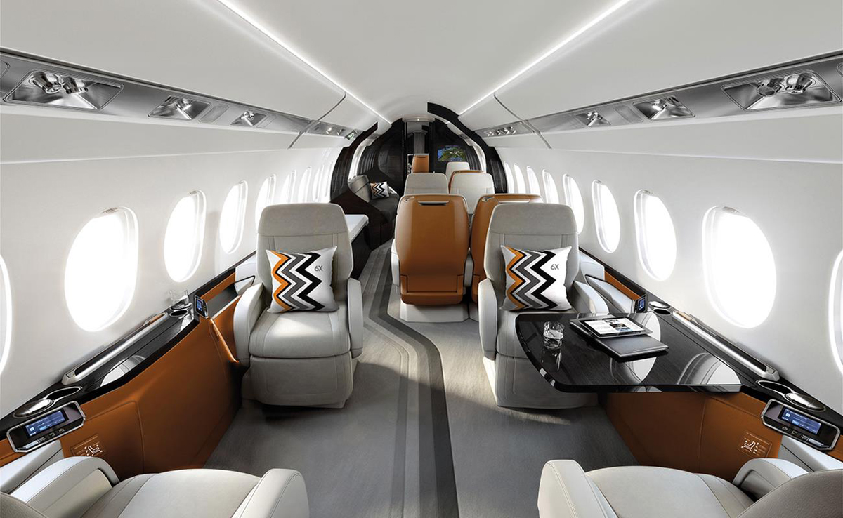 A cabine do Falcon 6X tem espaço para 16 passageiros (Dassault Aviation)