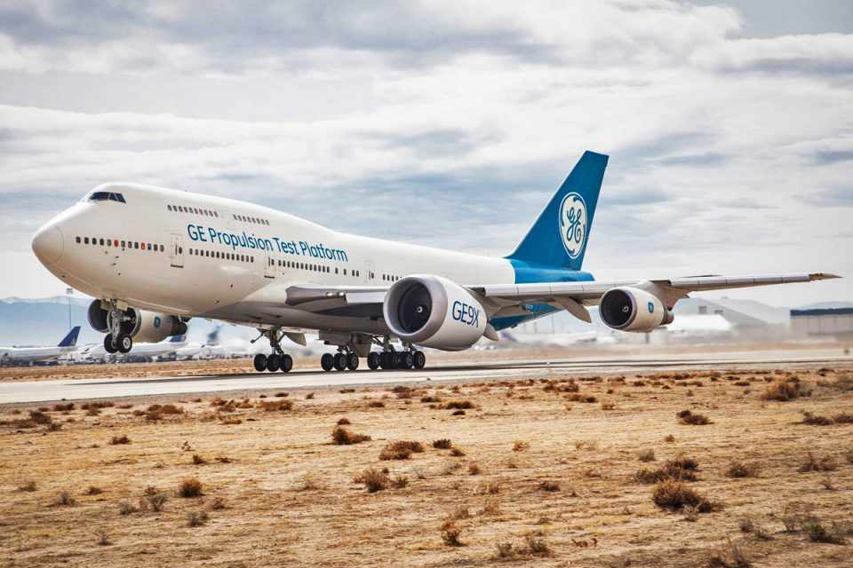 Boeing 747-400 - GE Aviation