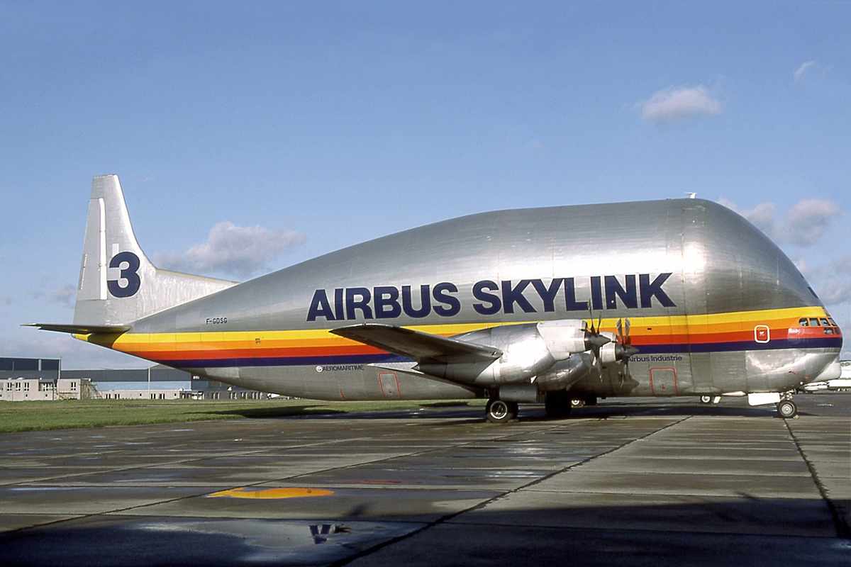 O Boeing Super Guppy já foi peça fundamental na cadeia produtiva da Airbus (Michel Gilliand/Wikimedia)