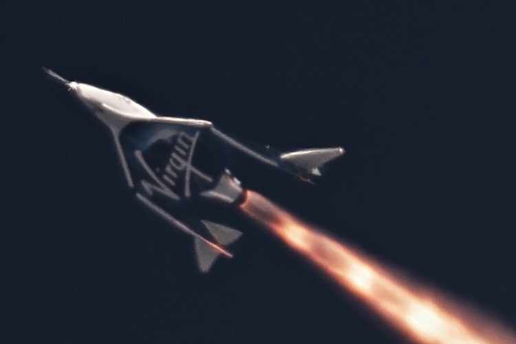 A USS Unity alcançou mach 1,87 em seu primeiro voo motorizado e mais de 25 mil metros de altitude (Virgin Galactic)