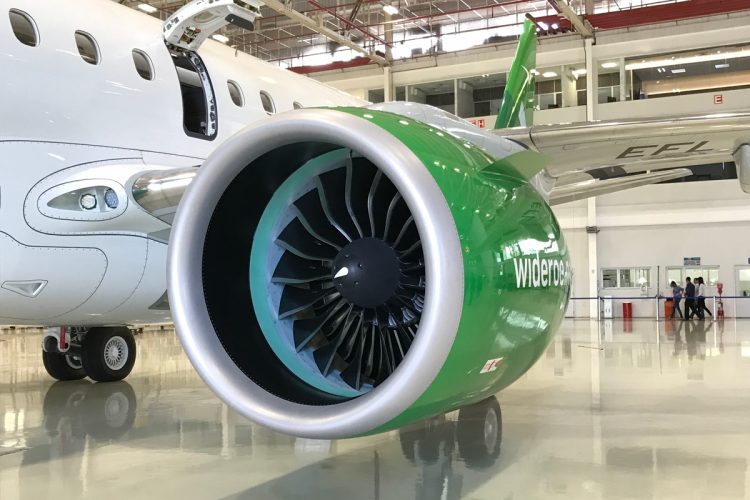 O E190-E2 é equipado com o novo motor da linha Pure Power desenvolvido pela Pratt & Whitney (Thiago Vinholes)