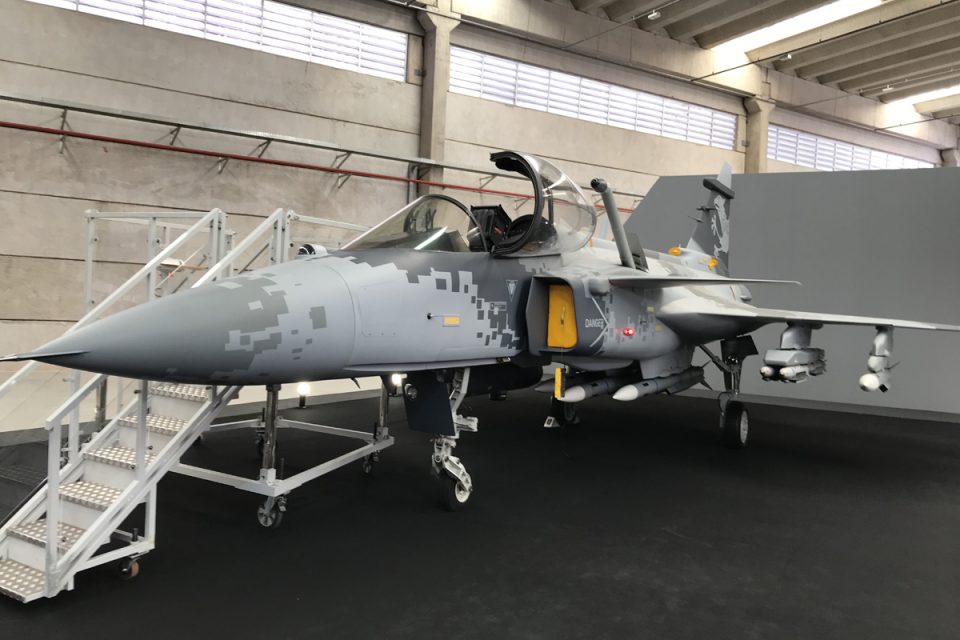 A Saab Aeronáutica Montagens planeja iniciar a produção de componentes do Gripen a partir de 2020 (Thiago Vinholes)