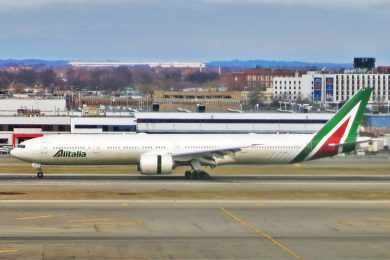 Alitalia coloca seu único Boeing 777-300 na rota São Paulo-Roma