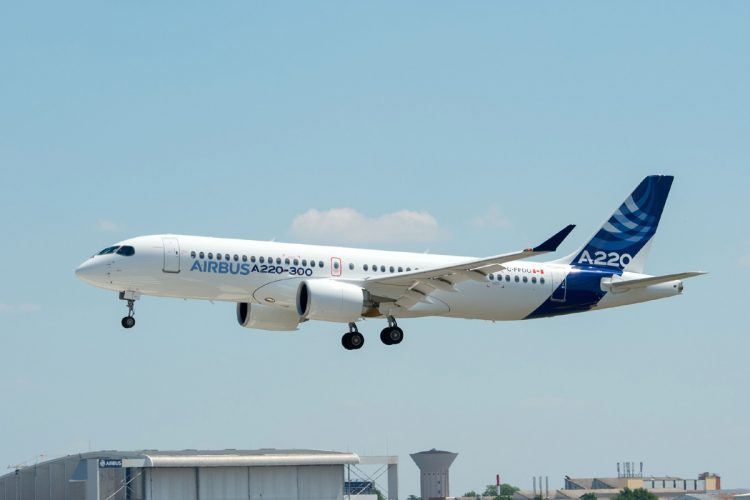 O A220-300 deve ser um dos destaques da Airbus do Farnborough AirShow neste mês (Airbus)