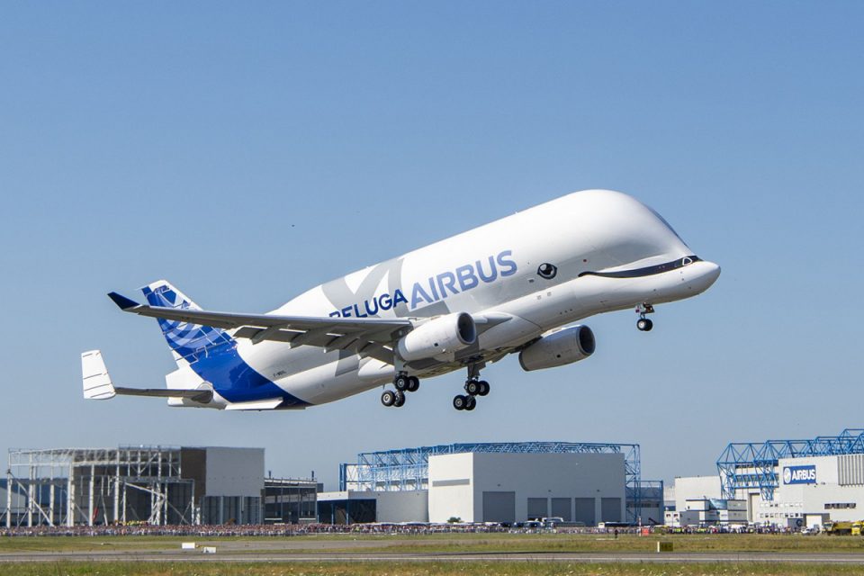 A Airbus planeja construir cinco unidades do novo BelugaXL (Airbus)