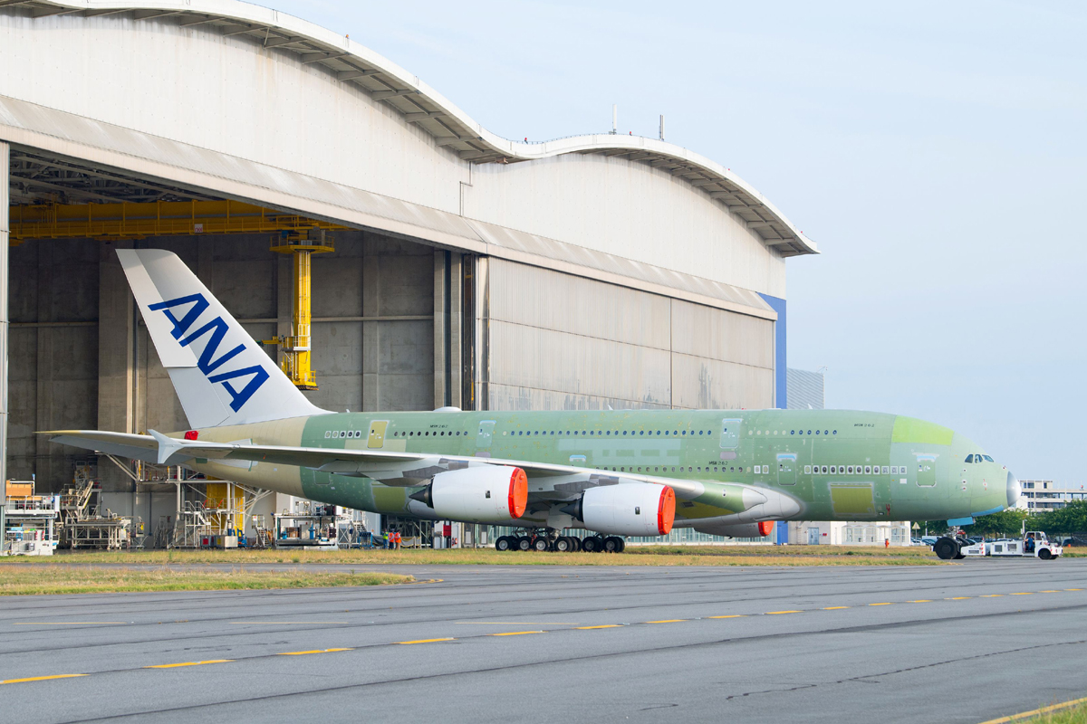 O A380 da ANA vai realizar os primeiros testes na França e posteriormente será finalizado na Alemanha (Airbus)