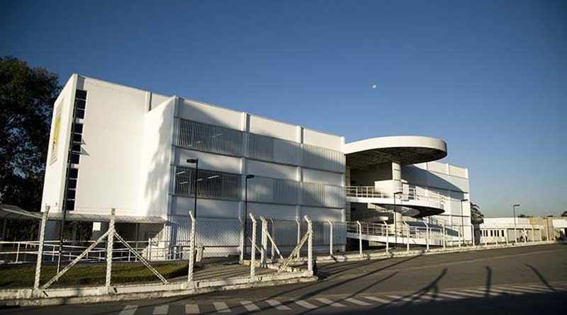 Colégio Embraer Juarez Wanderley, em São José dos Campos (Embraer)