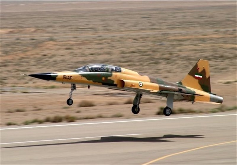 O Irã diz que o Kowsar é 100% nacional, no entanto parece mais uma cópia exata do F-5 (Tasnim)