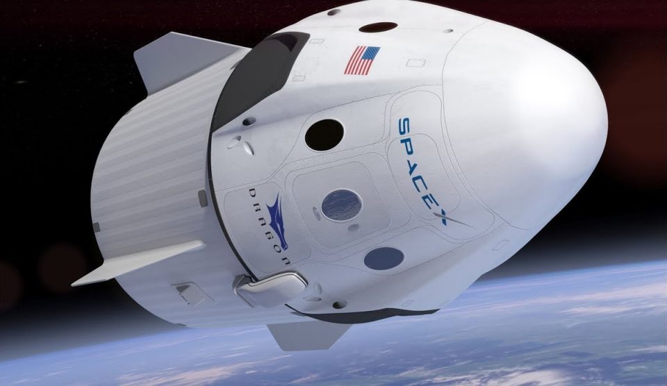 A Crew Dragon também tem capacidade para levar sete astronautas (SpaceX)