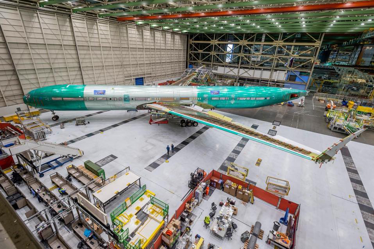 Sem o mecanismo que dobra as asas, aeroportos teriam que de ser adaptados para o novo 777X (Boeing)