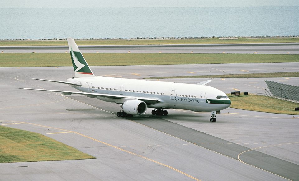 A Cathay Pacific foi um dos primeiro operadores do 777 na década de 1990 (Divulgação)