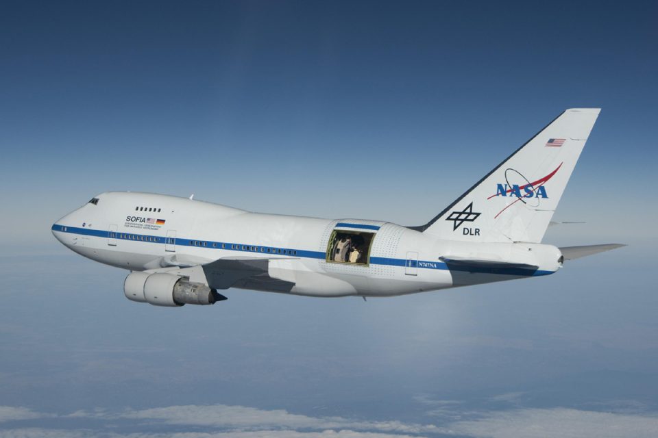 O 747 SOFIA é baseado no "Baby Jumbo", o 747 SP (NASA)
